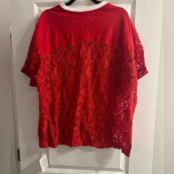 ASOS DESIGN oversized lace soccer shirt in 21 graphic in red - Picture 4 of 4